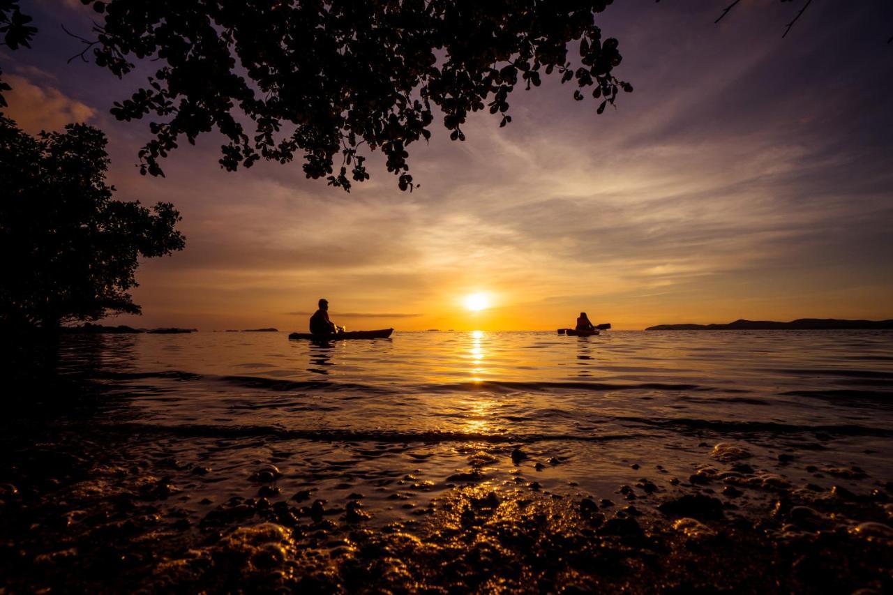 Cocovana Beach Resort (Adults Only) Busuanga Exteriör bild