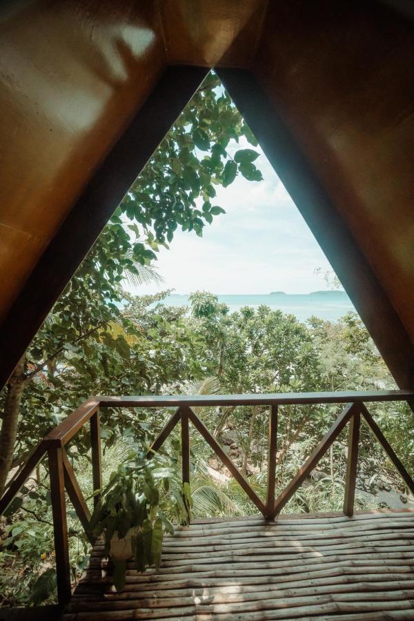 Cocovana Beach Resort (Adults Only) Busuanga Exteriör bild