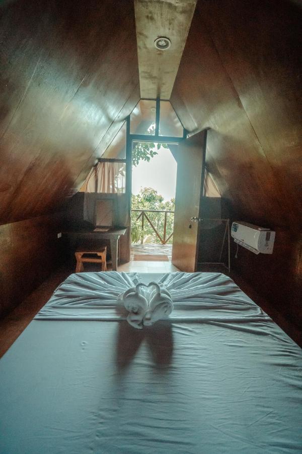 Cocovana Beach Resort (Adults Only) Busuanga Exteriör bild