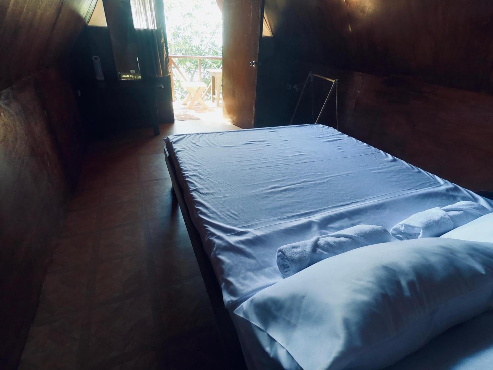 Cocovana Beach Resort (Adults Only) Busuanga Rum bild